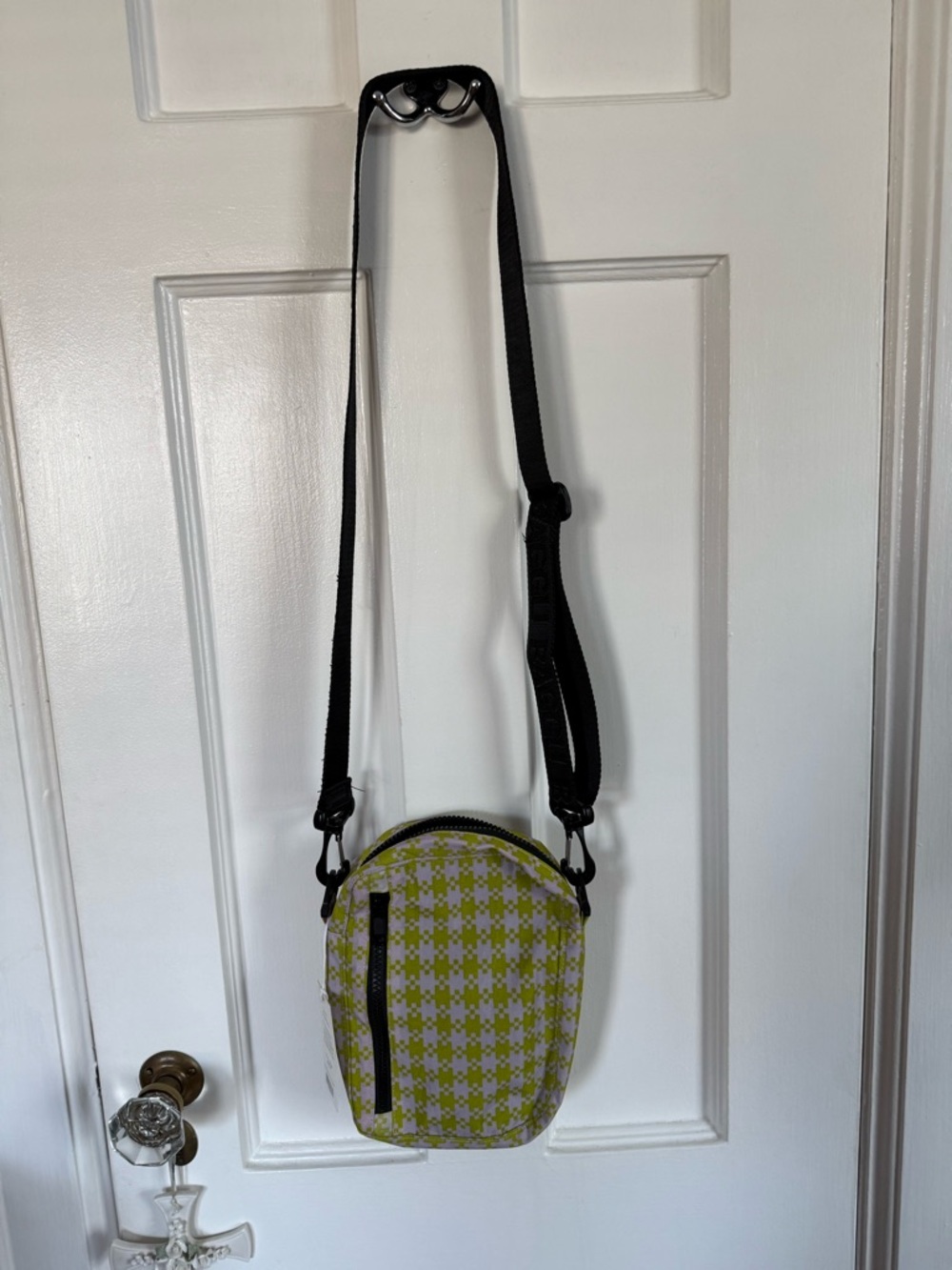 BAGGU Green & White Houndstooth Crossbody Bag